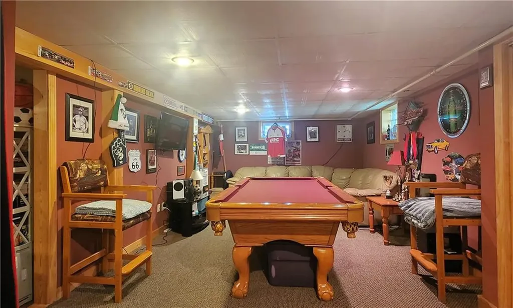 39 Hambly Road Tiverton RI 02878