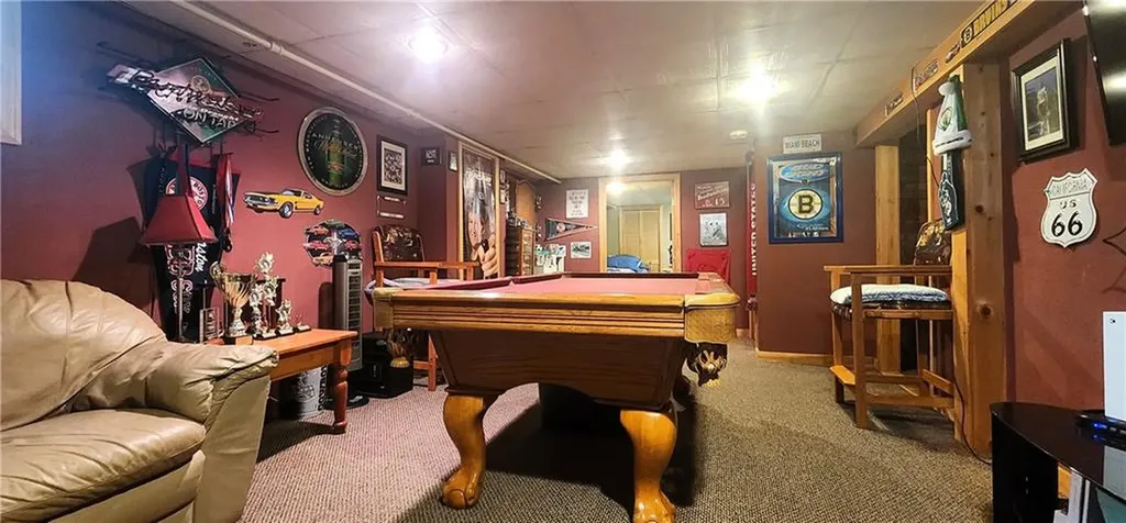 39 Hambly Road Tiverton RI 02878