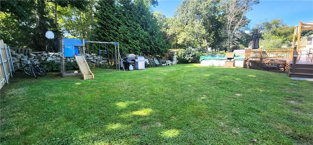 39 Hambly Road Tiverton RI 02878