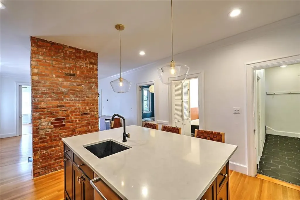 48 Bainbridge Avenue Providence RI 02909