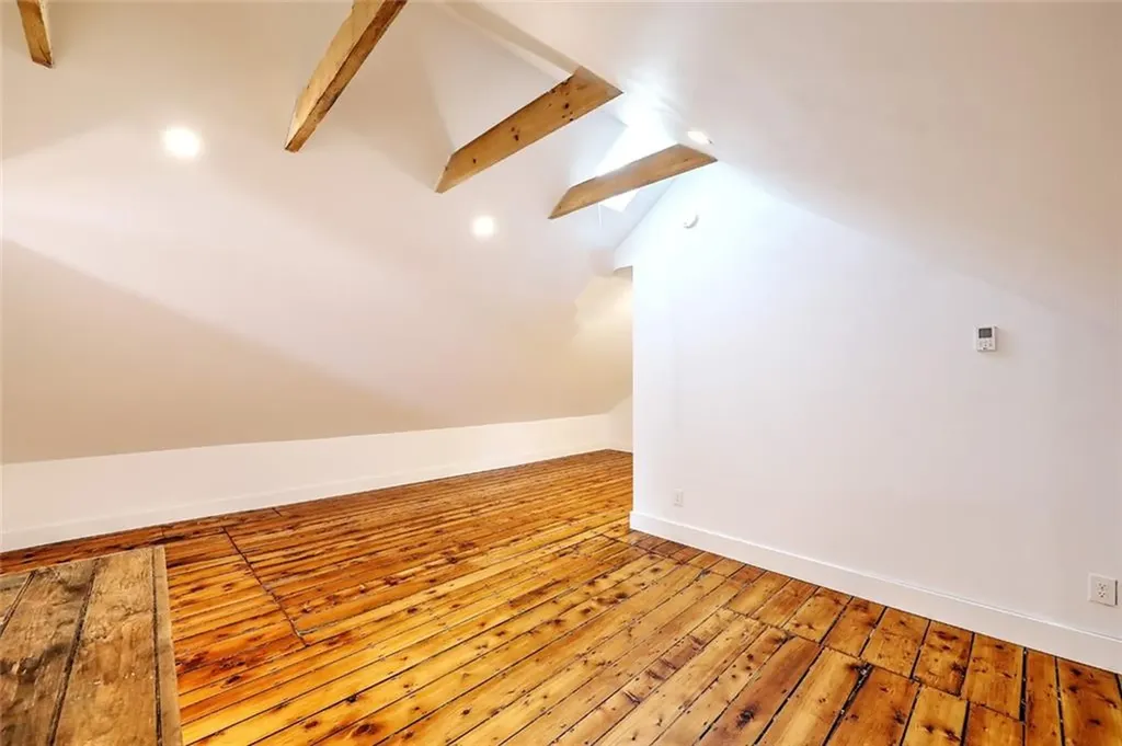 48 Bainbridge Avenue Providence RI 02909