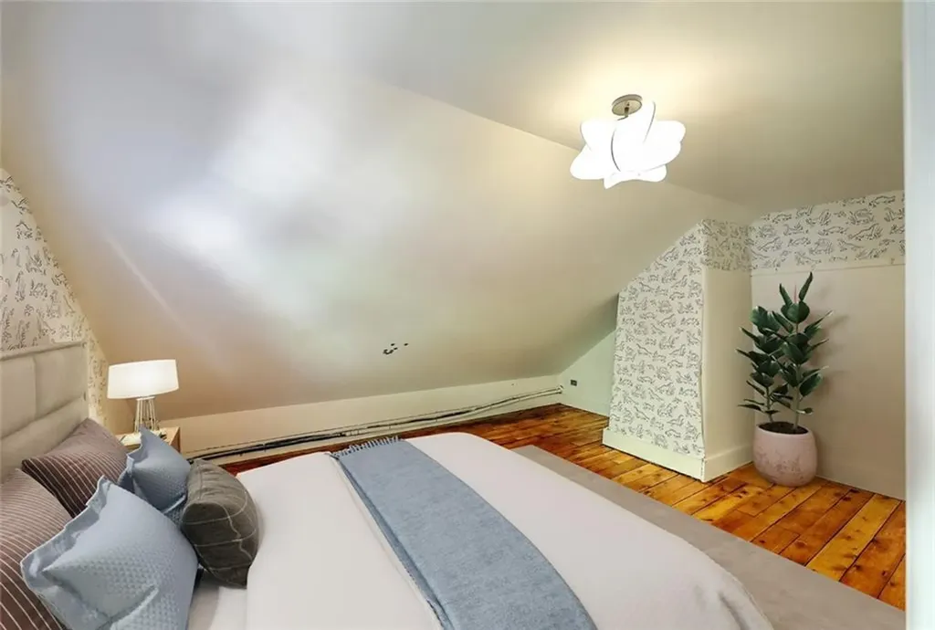 48 Bainbridge Avenue Providence RI 02909