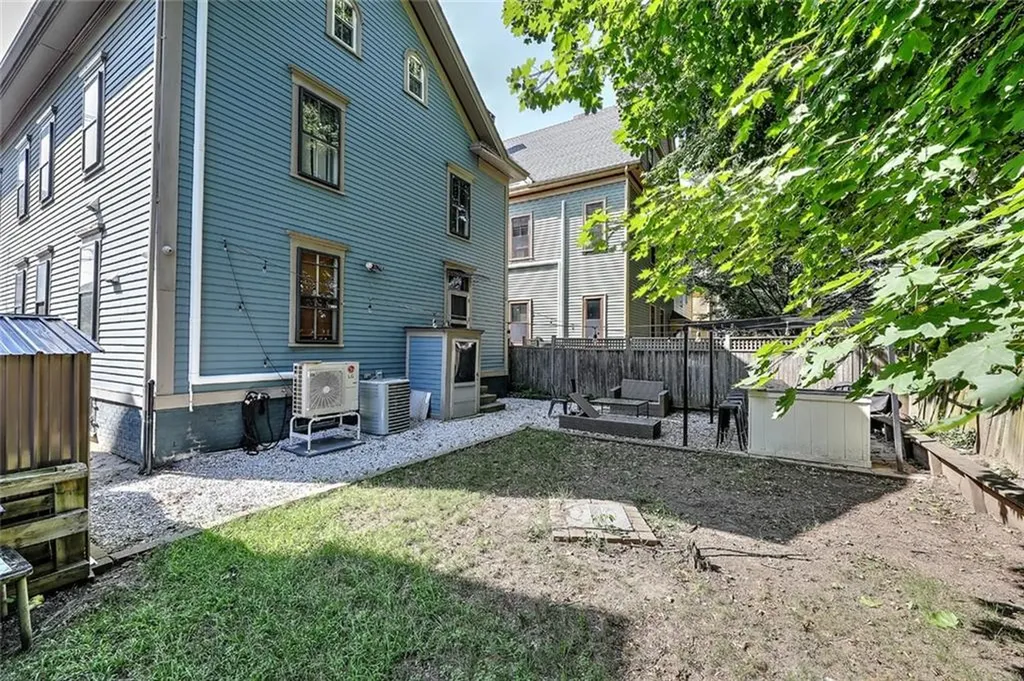 48 Bainbridge Avenue Providence RI 02909
