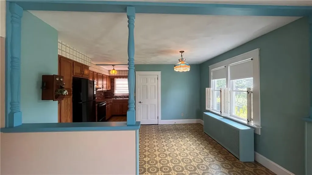 182 Wolcott Avenue Middletown RI 02842