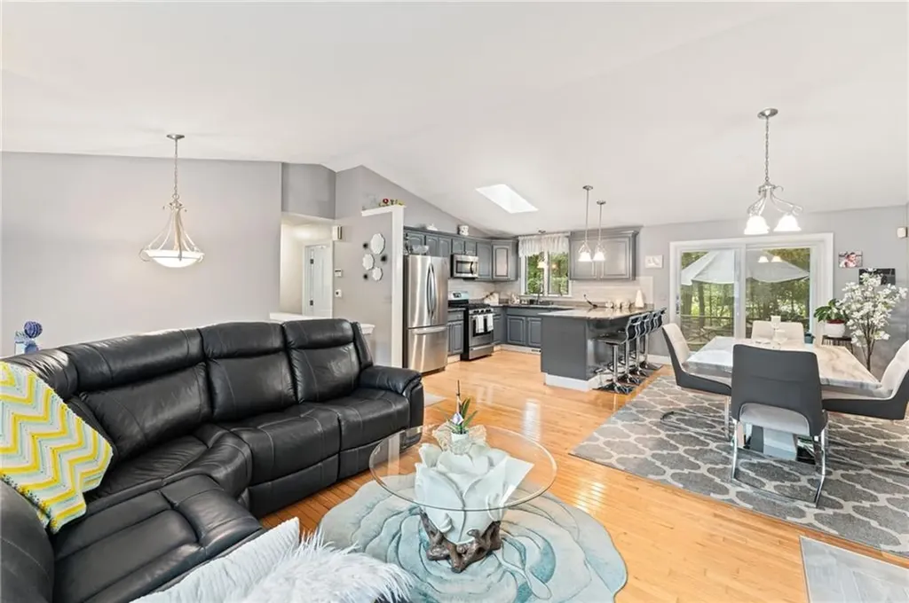 11 Circlewood Drive Coventry RI 02816
