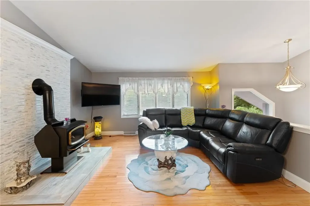 11 Circlewood Drive Coventry RI 02816