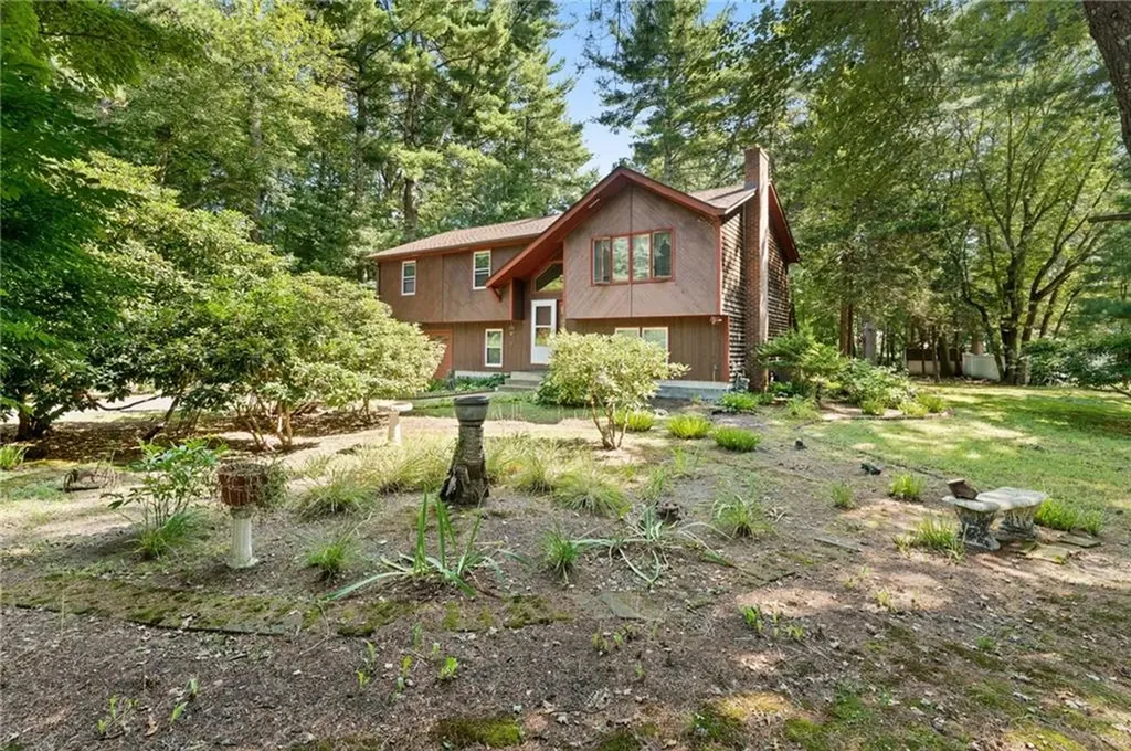 11 Circlewood Drive Coventry RI 02816
