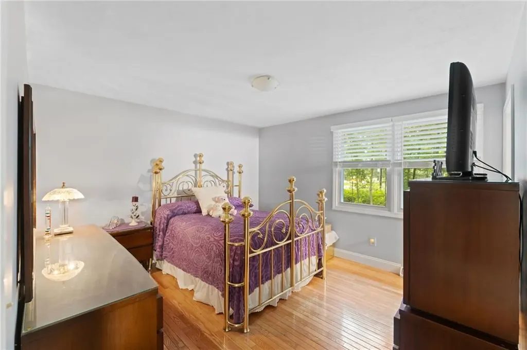 11 Circlewood Drive Coventry RI 02816