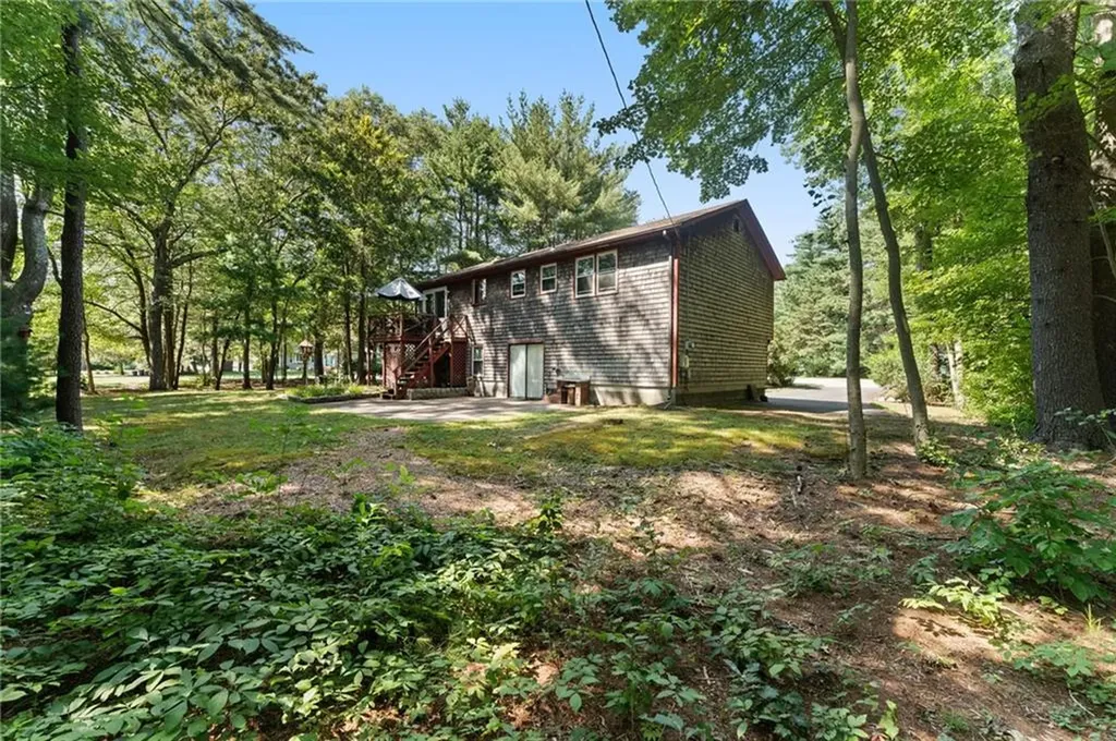 11 Circlewood Drive Coventry RI 02816