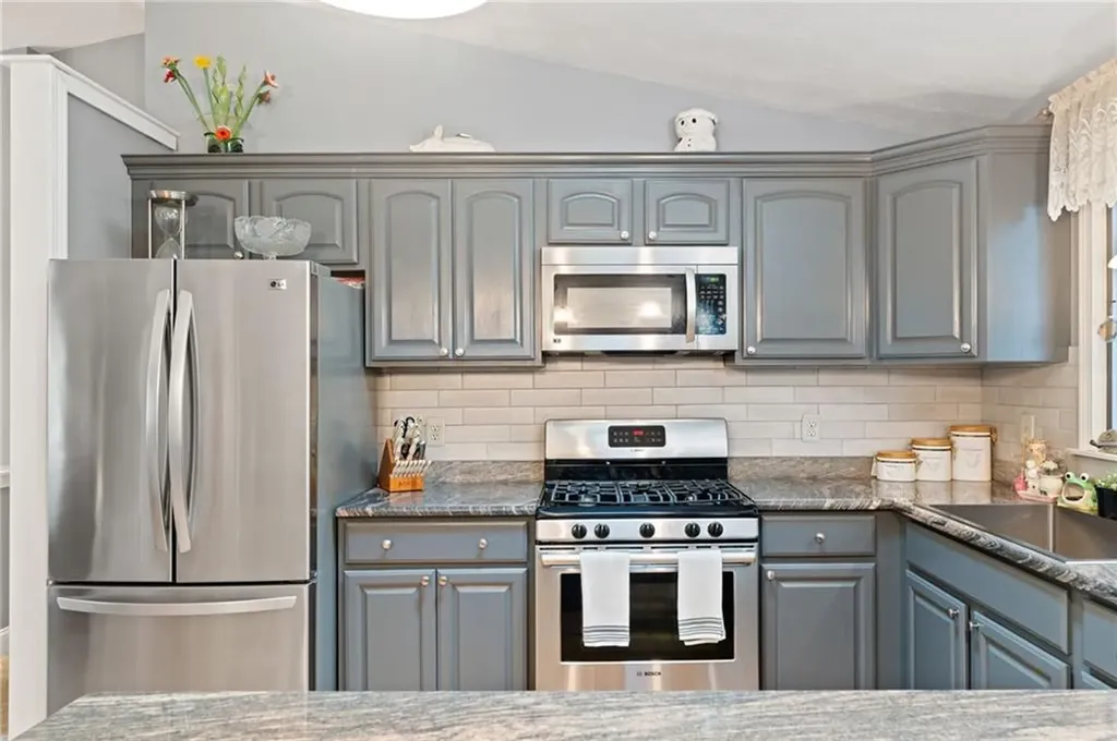 11 Circlewood Drive Coventry RI 02816