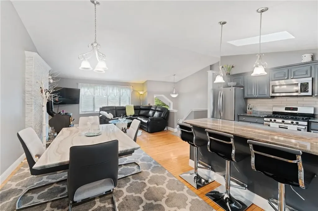 11 Circlewood Drive Coventry RI 02816