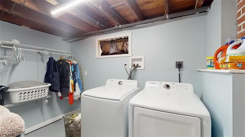 68 Perrin Avenue Pawtucket RI 02861