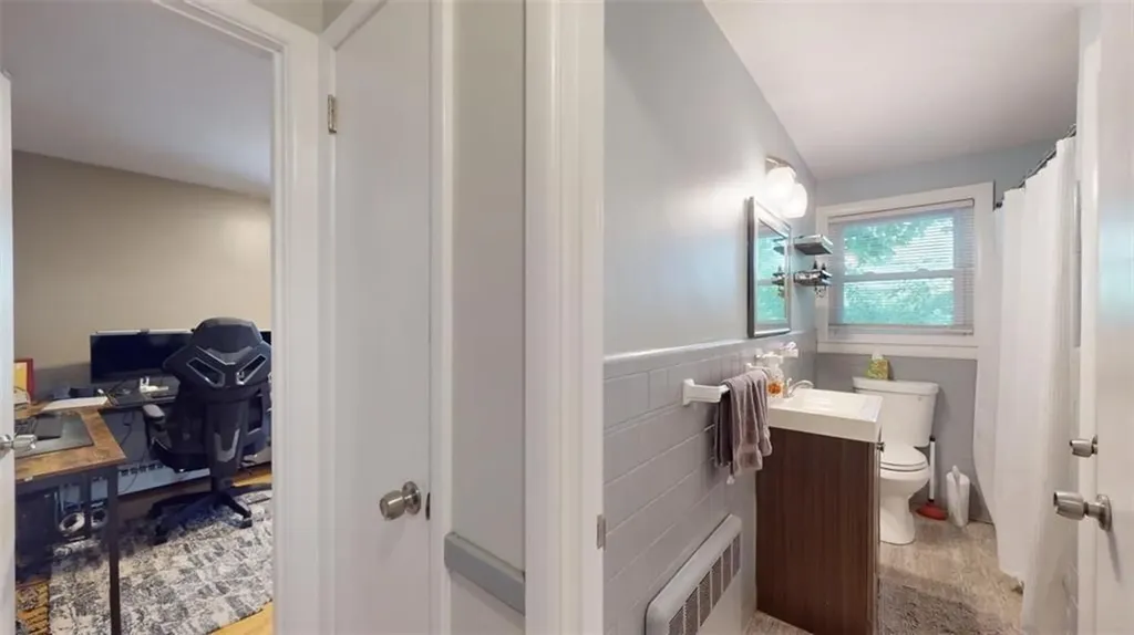 68 Perrin Avenue Pawtucket RI 02861