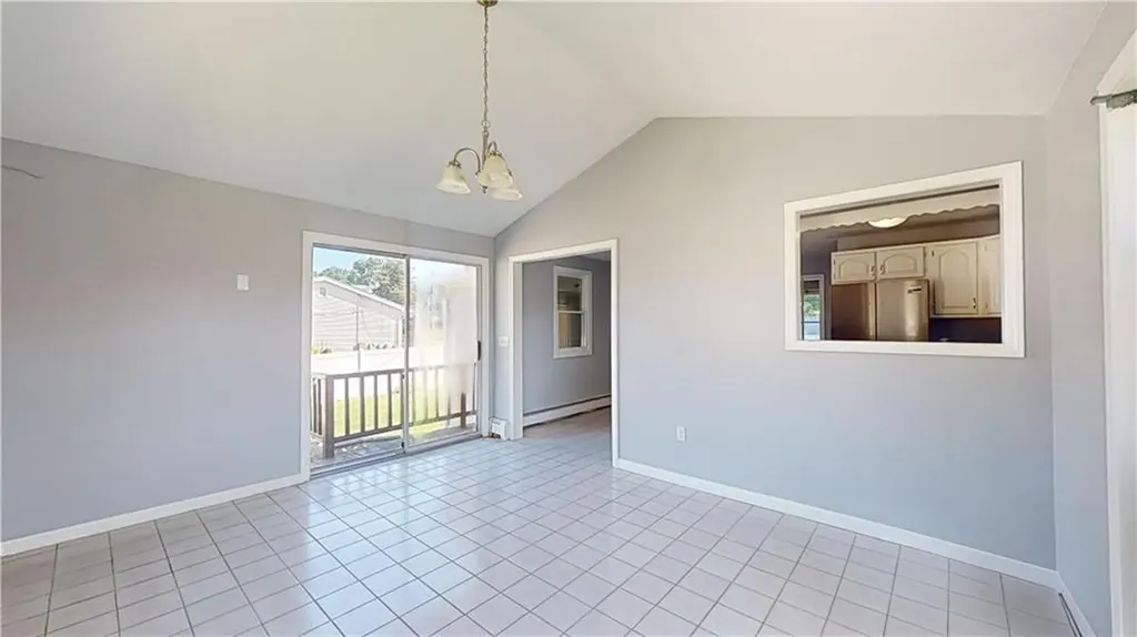 165 Heath Avenue Warwick RI 02888