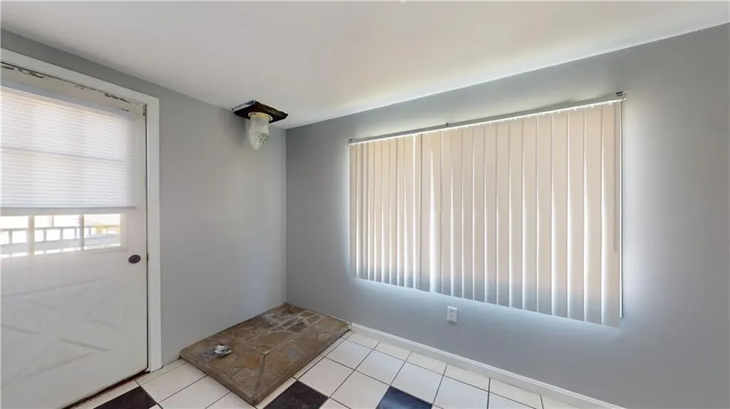 165 Heath Avenue Warwick RI 02888
