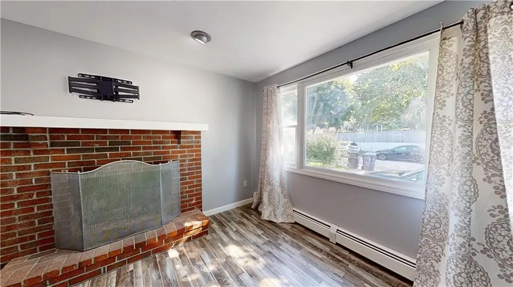 165 Heath Avenue Warwick RI 02888