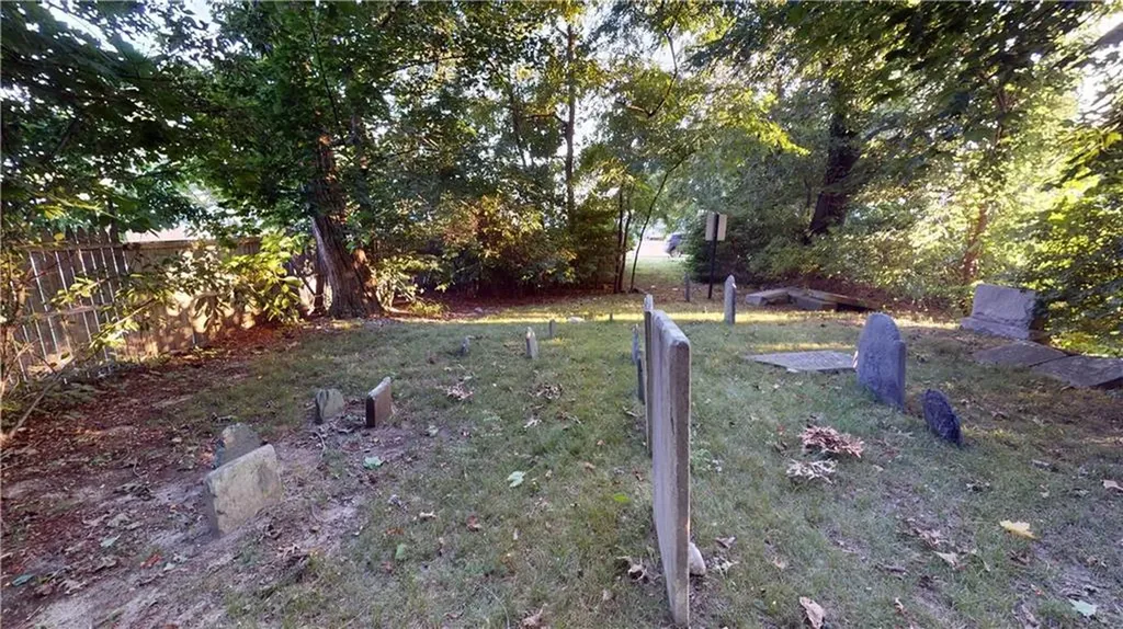61 Easton Avenue Warwick RI 02888