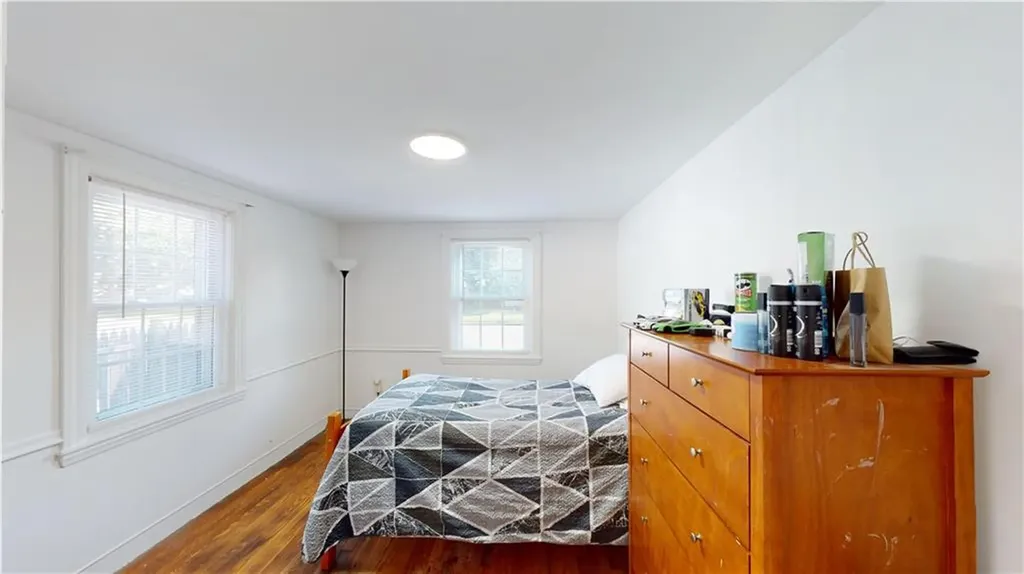 61 Easton Avenue Warwick RI 02888