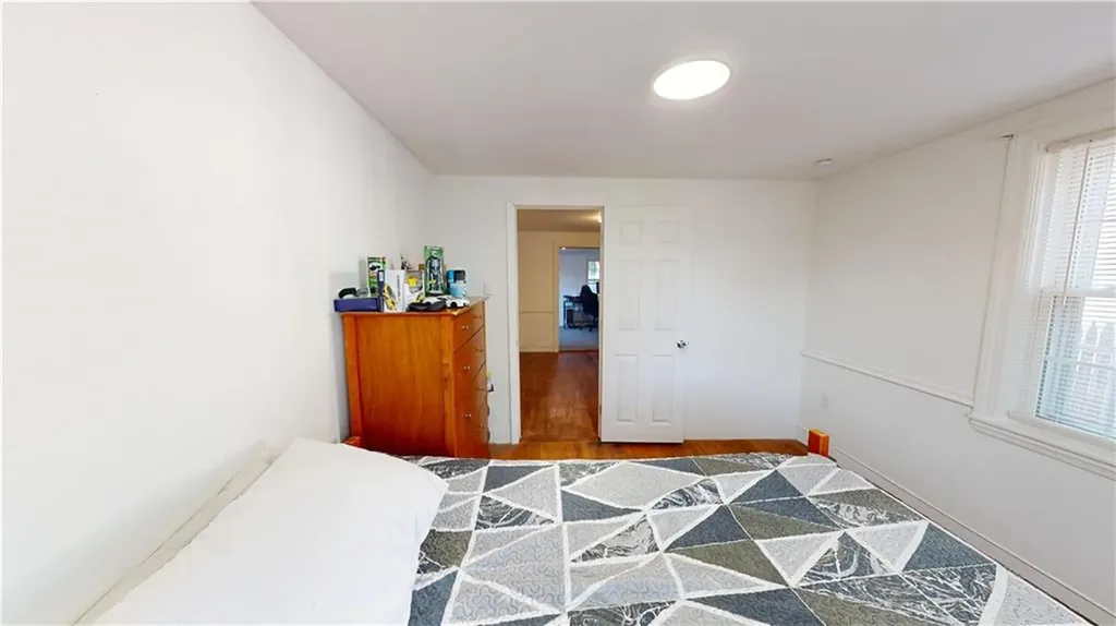 61 Easton Avenue Warwick RI 02888