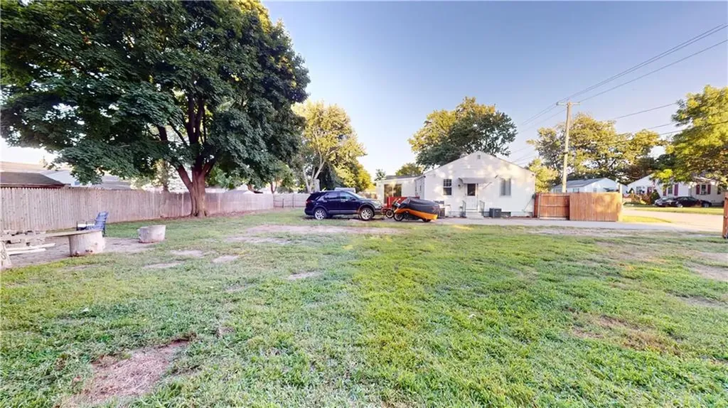 61 Easton Avenue Warwick RI 02888
