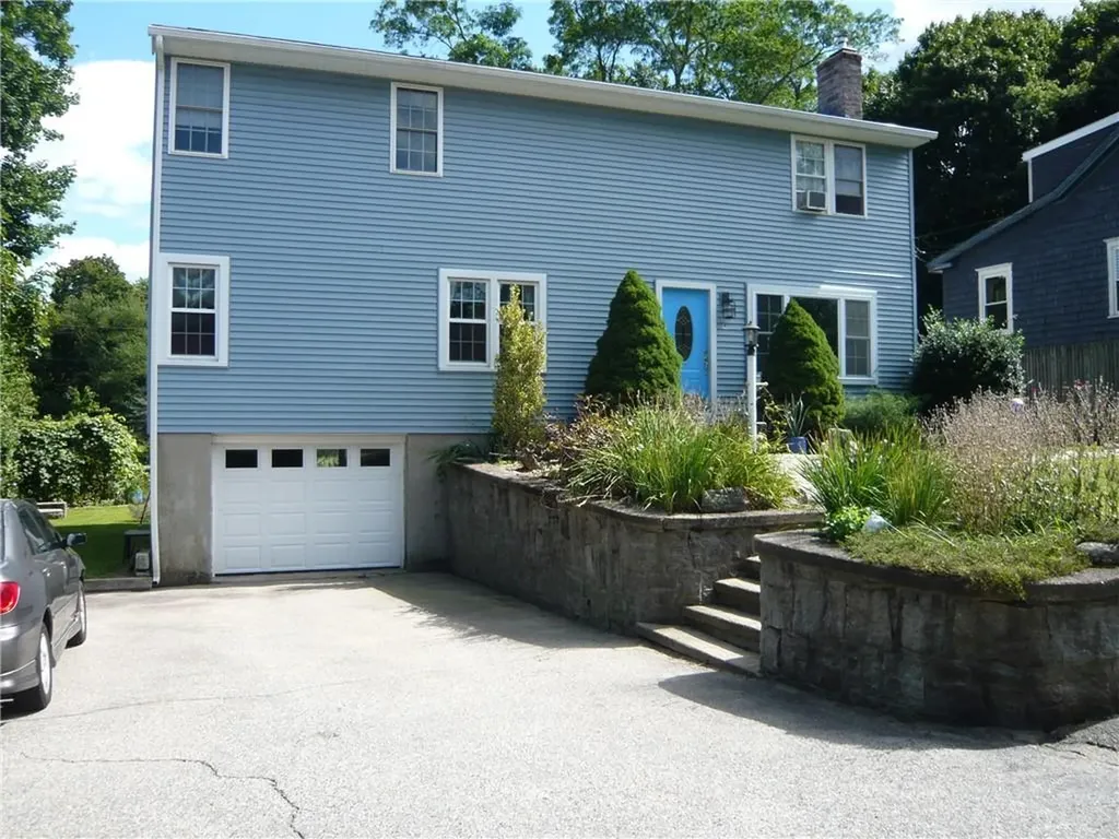 8 Mumford Street Coventry RI 02816