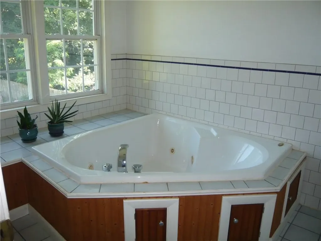 8 Mumford Street Coventry RI 02816