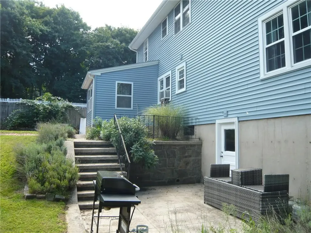 8 Mumford Street Coventry RI 02816