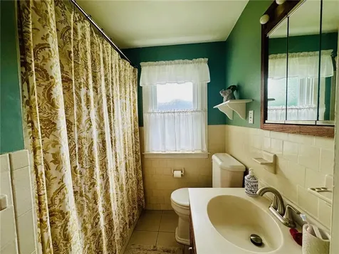 652 Benefit Street Pawtucket RI 02861