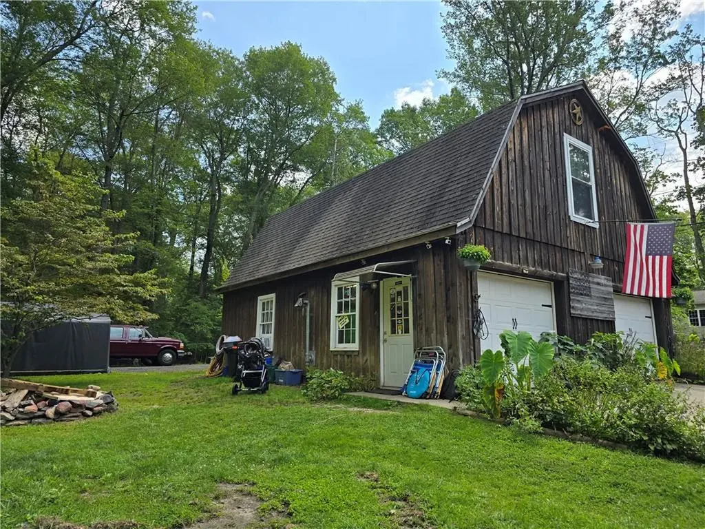 103 South Killingly Road Foster RI 02825