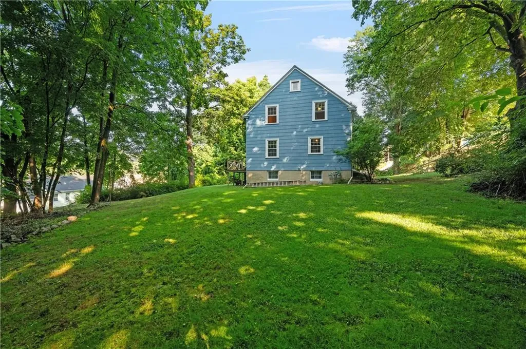 71 73 Mount Pleasant View Avenue Cumberland RI 02864