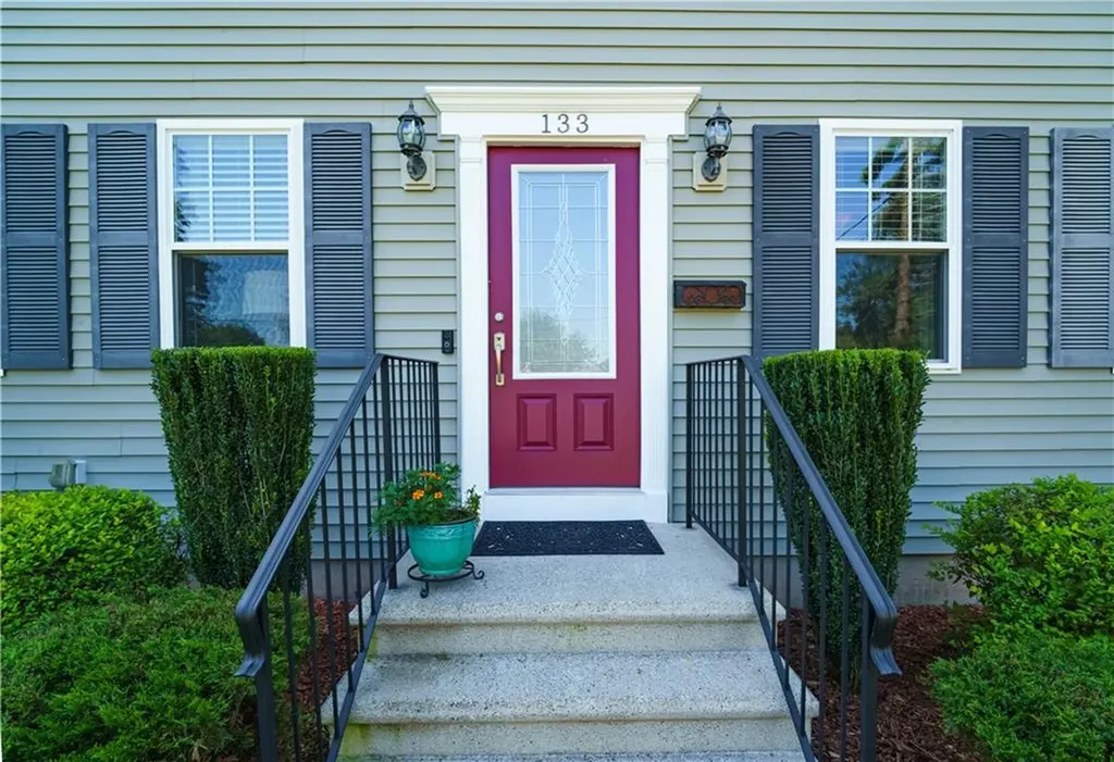 133 Burbank Street Cranston RI 02910