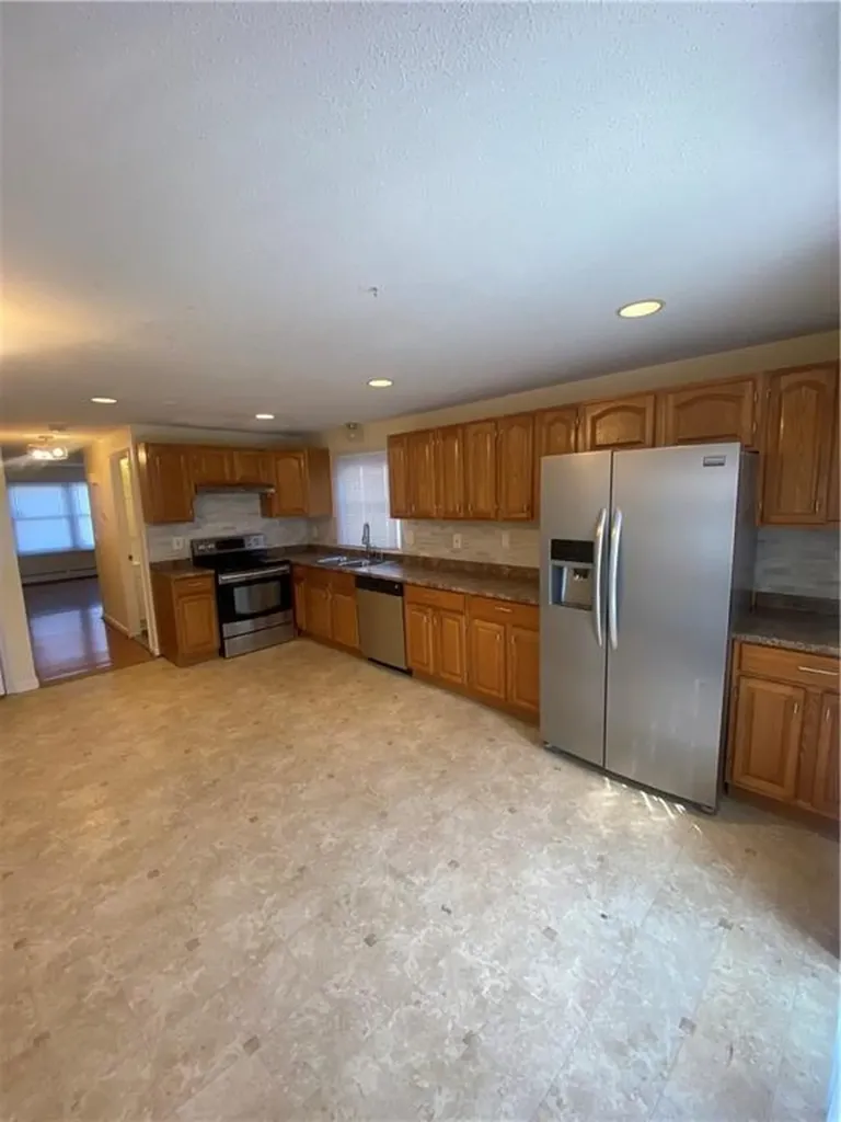 63 Lynch Street Providence RI 02908