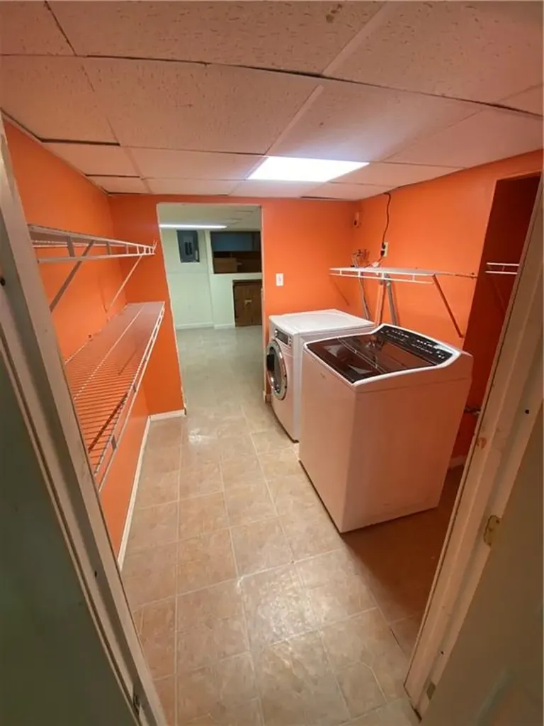 63 Lynch Street Providence RI 02908