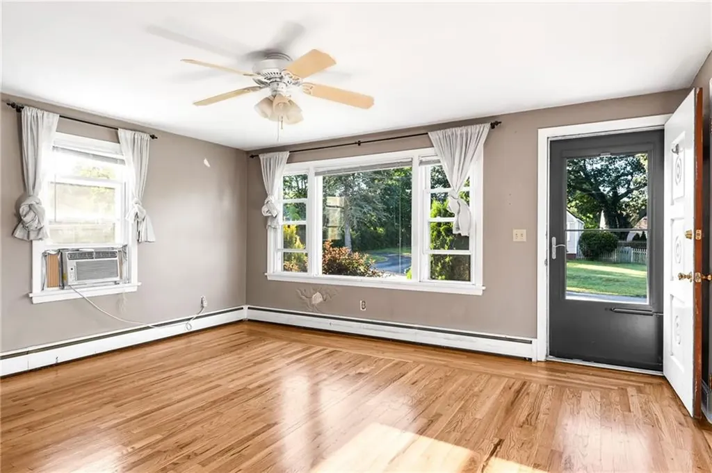 15 Westbrook Road Cranston RI 02920
