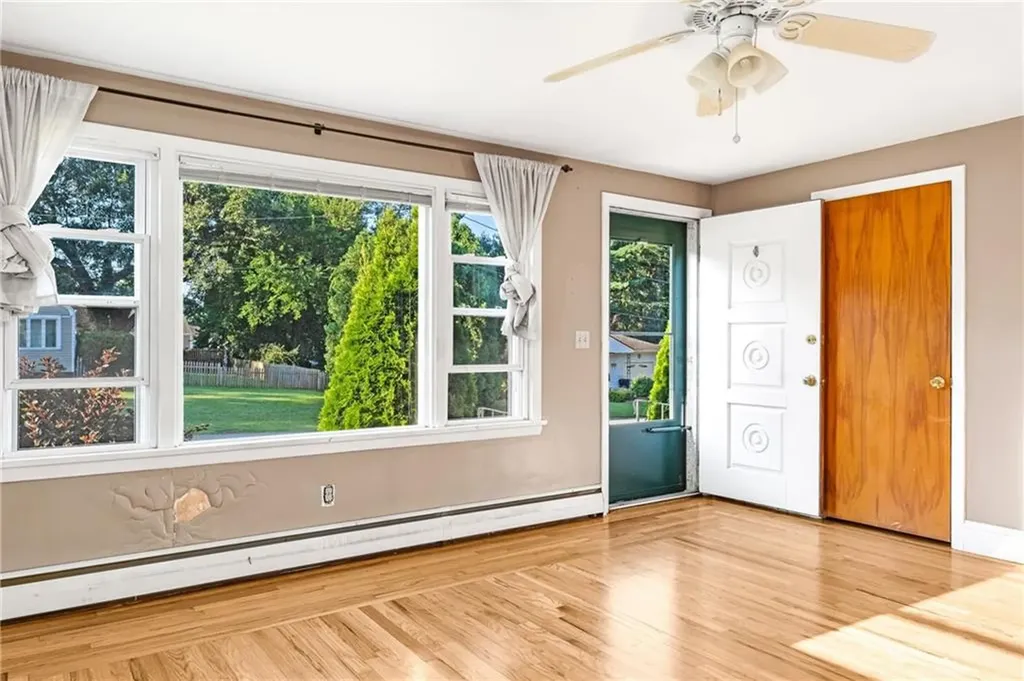 15 Westbrook Road Cranston RI 02920