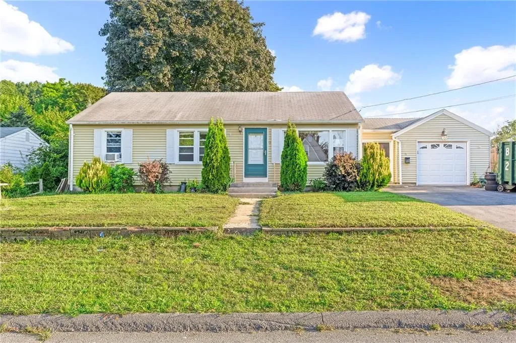 15 Westbrook Road Cranston RI 02920