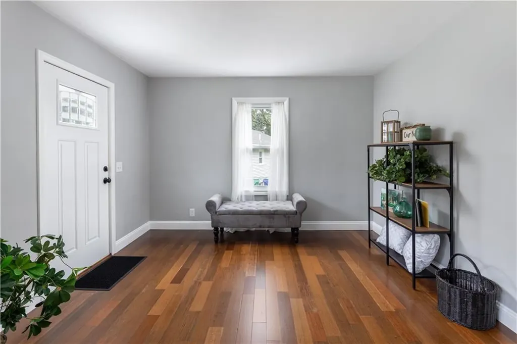 207 Oak Tree Avenue Warwick RI 02886