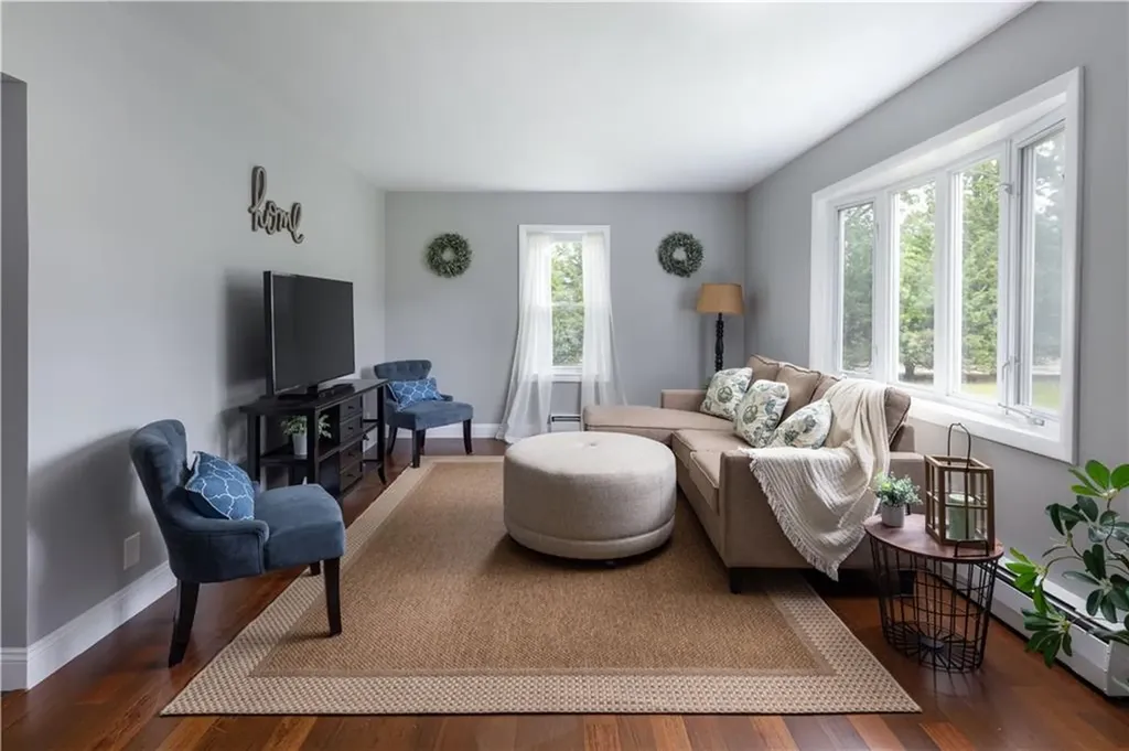 207 Oak Tree Avenue Warwick RI 02886