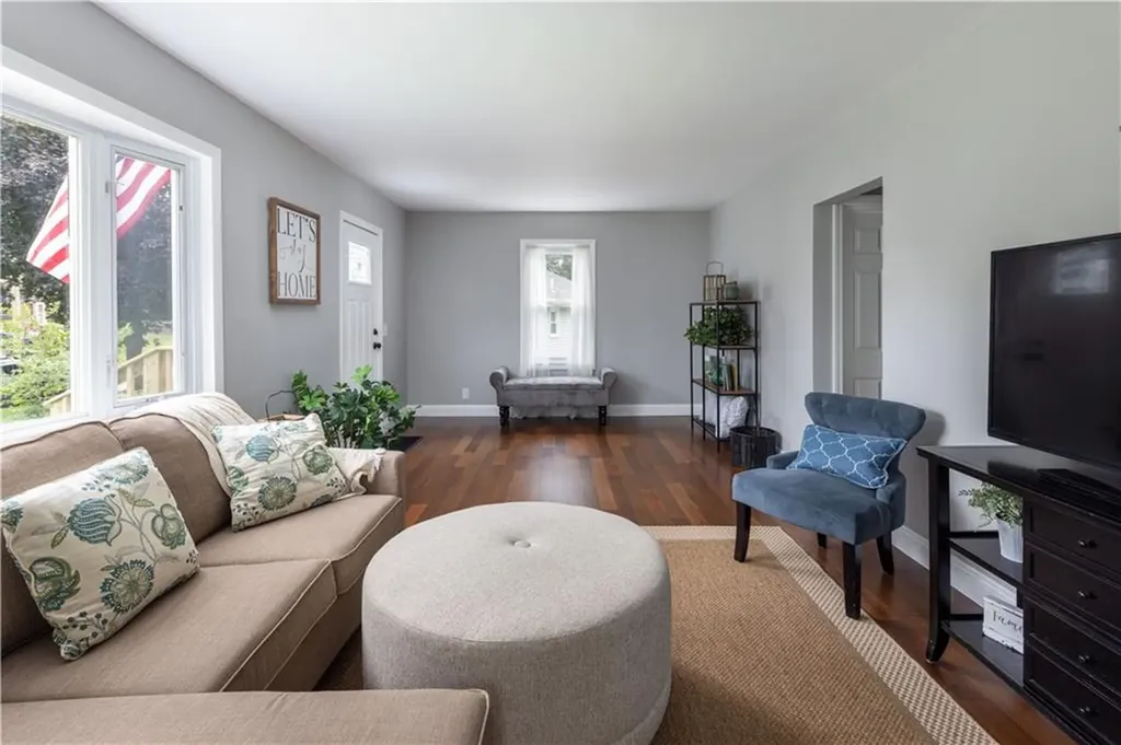 207 Oak Tree Avenue Warwick RI 02886