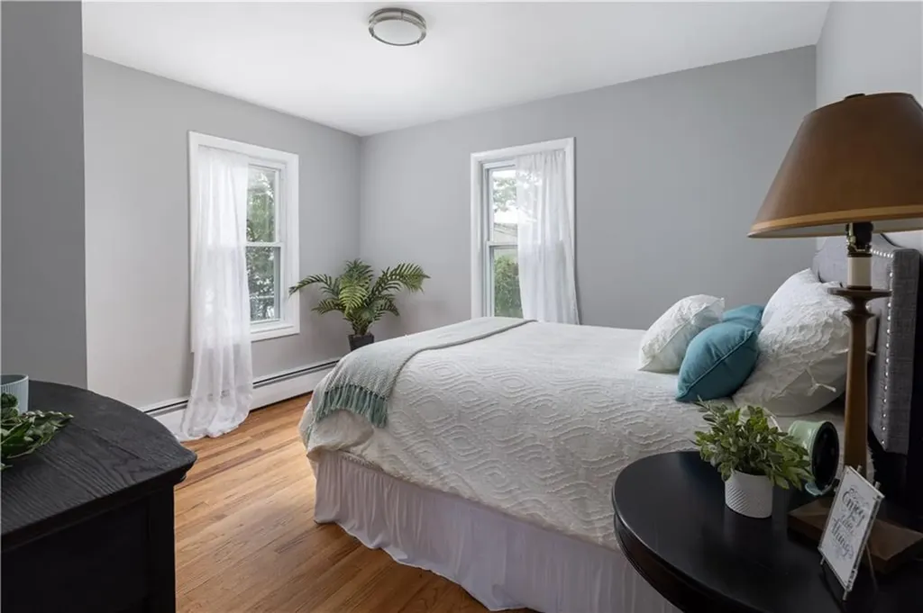 207 Oak Tree Avenue Warwick RI 02886
