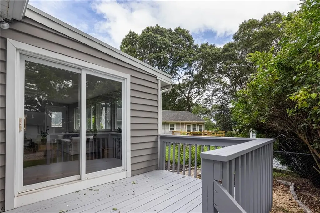 207 Oak Tree Avenue Warwick RI 02886
