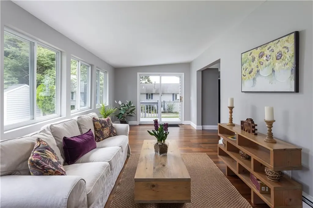207 Oak Tree Avenue Warwick RI 02886