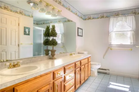 84 Belmont Drive Portsmouth RI 02871