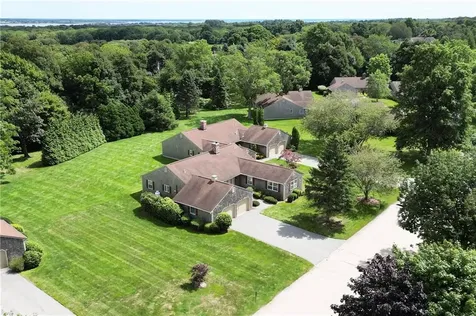 84 Belmont Drive Portsmouth RI 02871