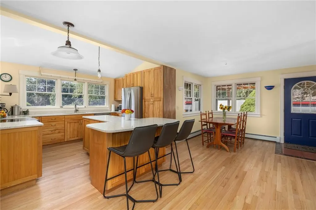 88 Bow Street Jamestown RI 02835