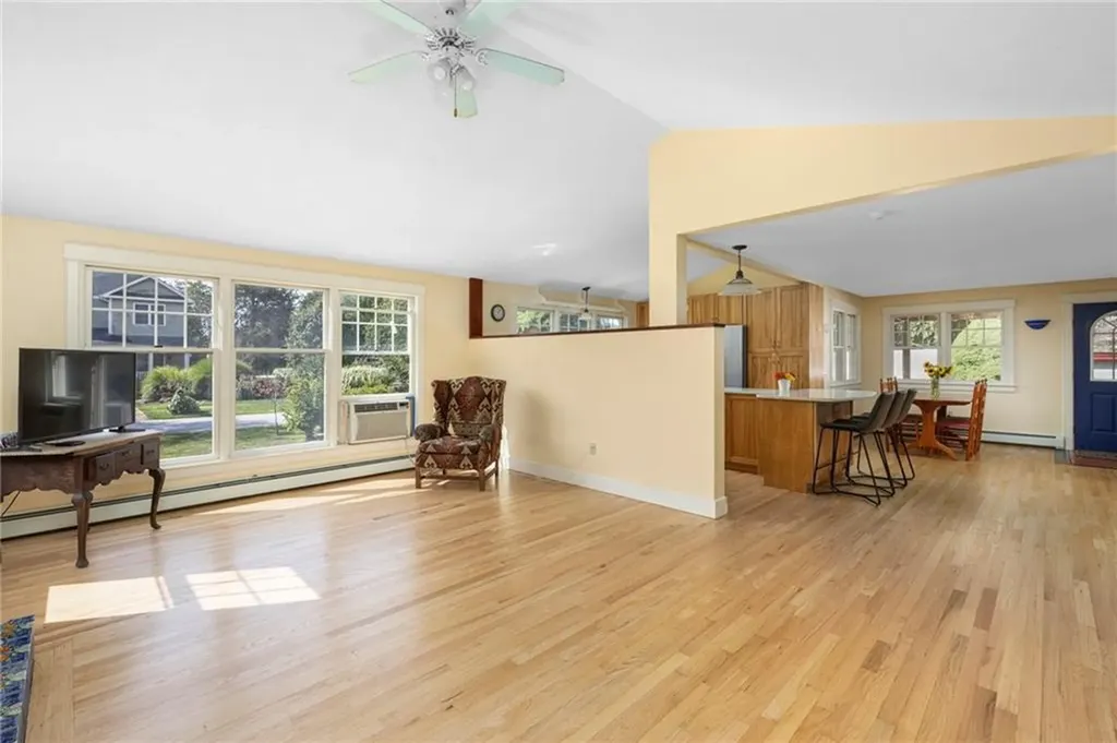 88 Bow Street Jamestown RI 02835
