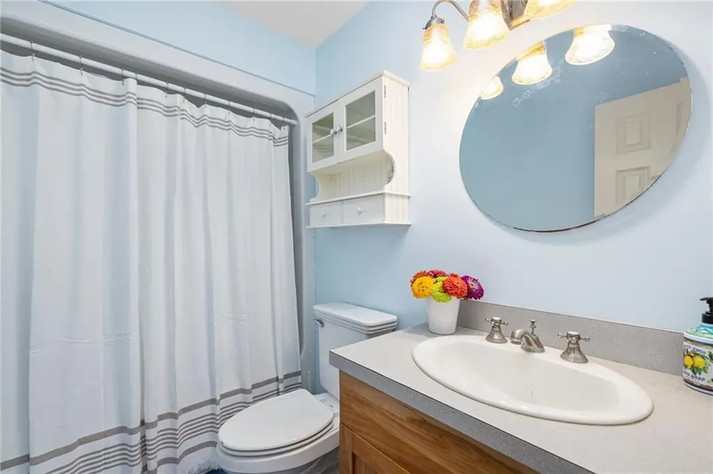 88 Bow Street Jamestown RI 02835