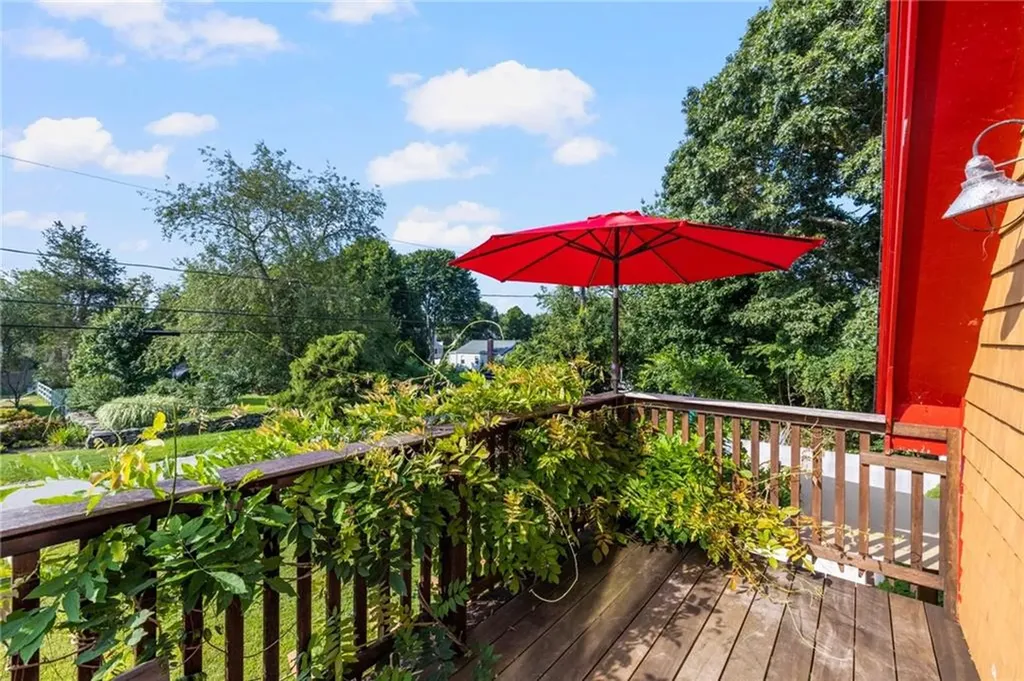 88 Bow Street Jamestown RI 02835