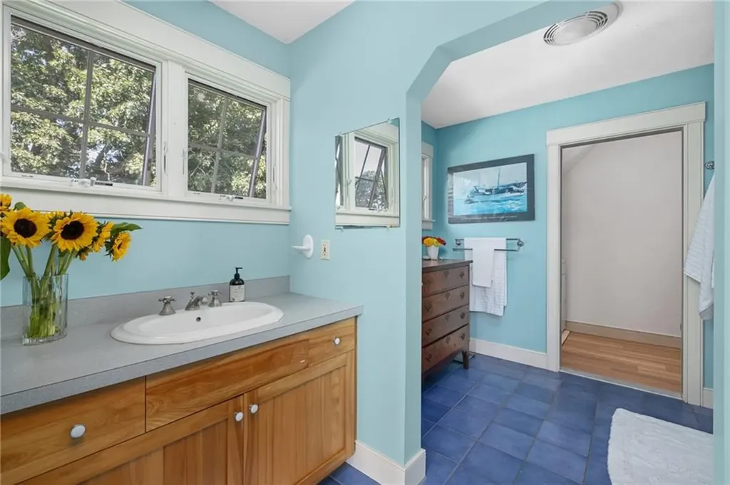 88 Bow Street Jamestown RI 02835