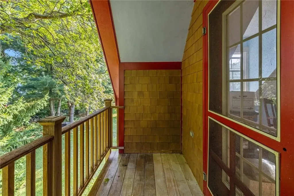 88 Bow Street Jamestown RI 02835